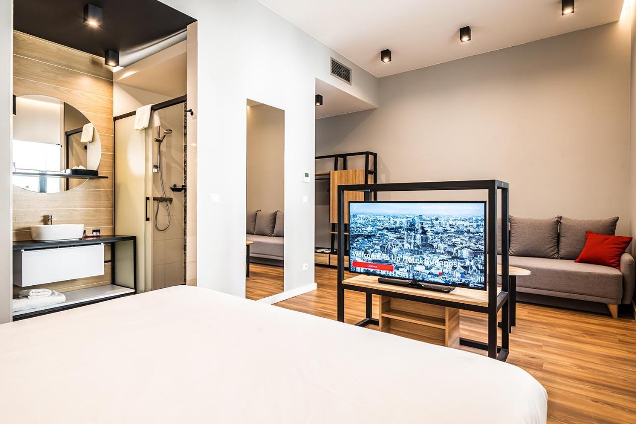 Up Hotel