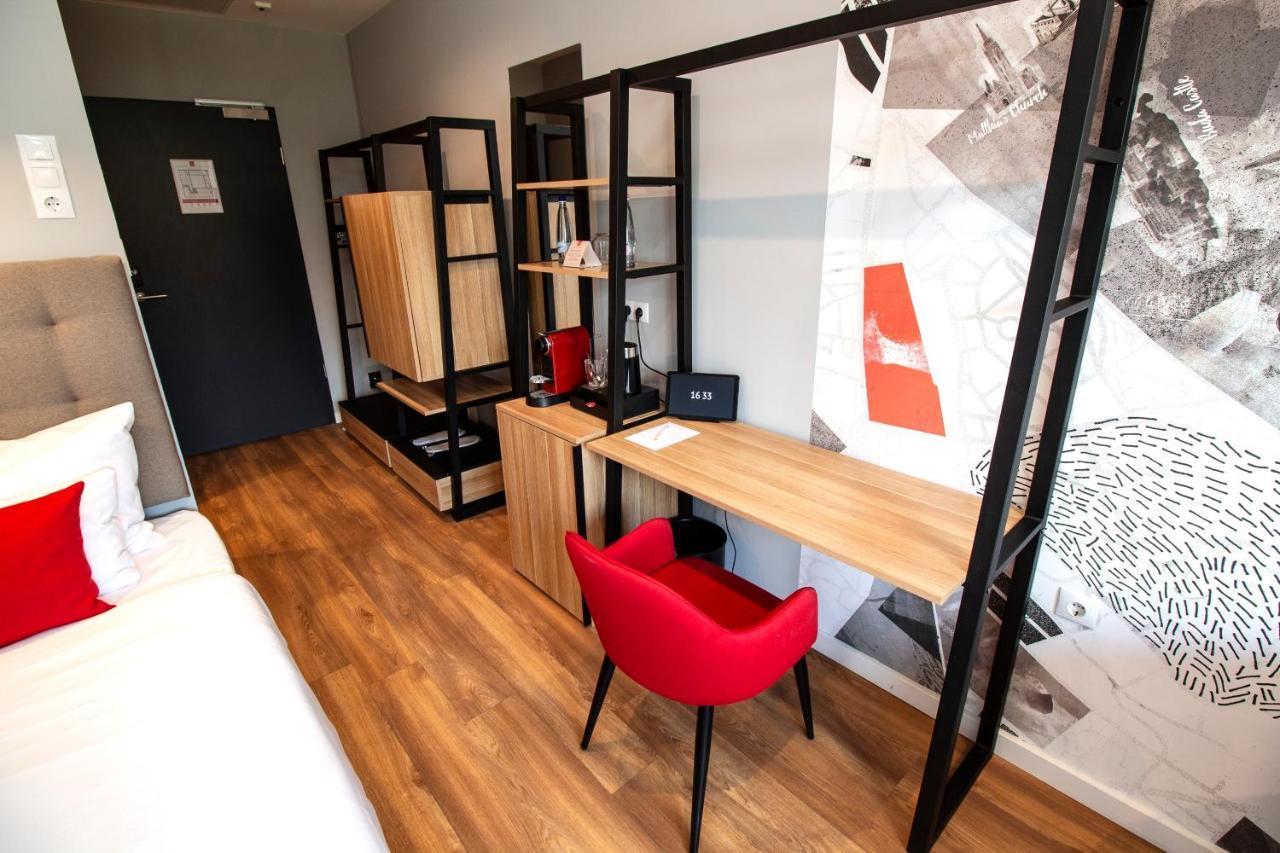 Up Hotel